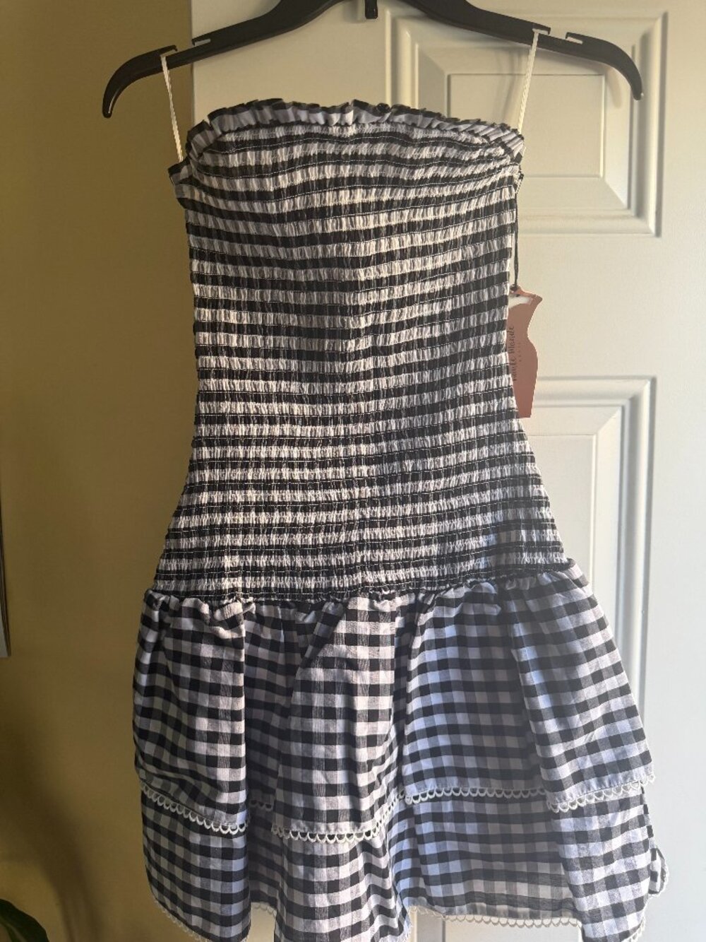 Coquette Aesthetic Gingham Strapless Dress with Scalloped Lace
